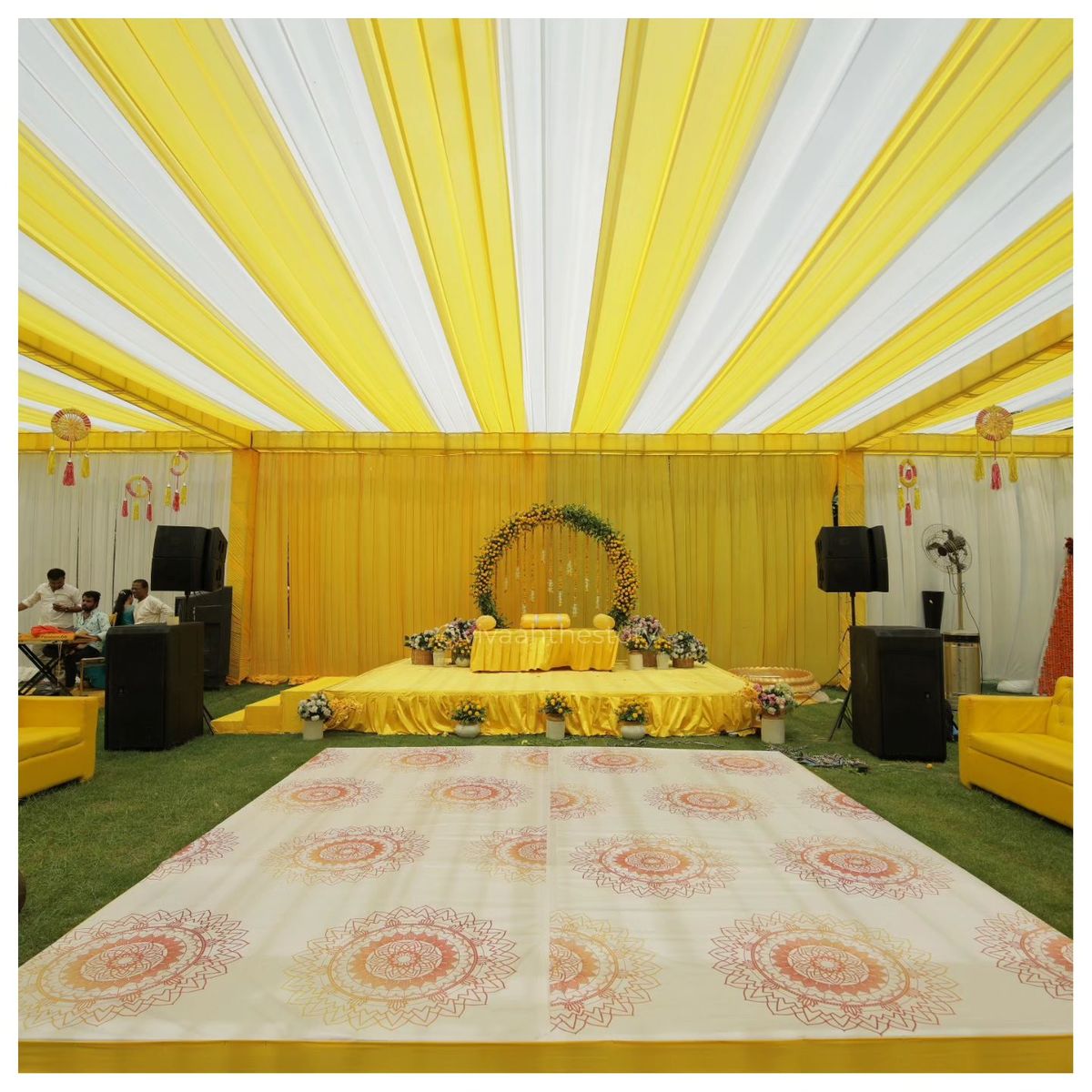 Bright yellow hues and delicate décor setting the mood for the celebration